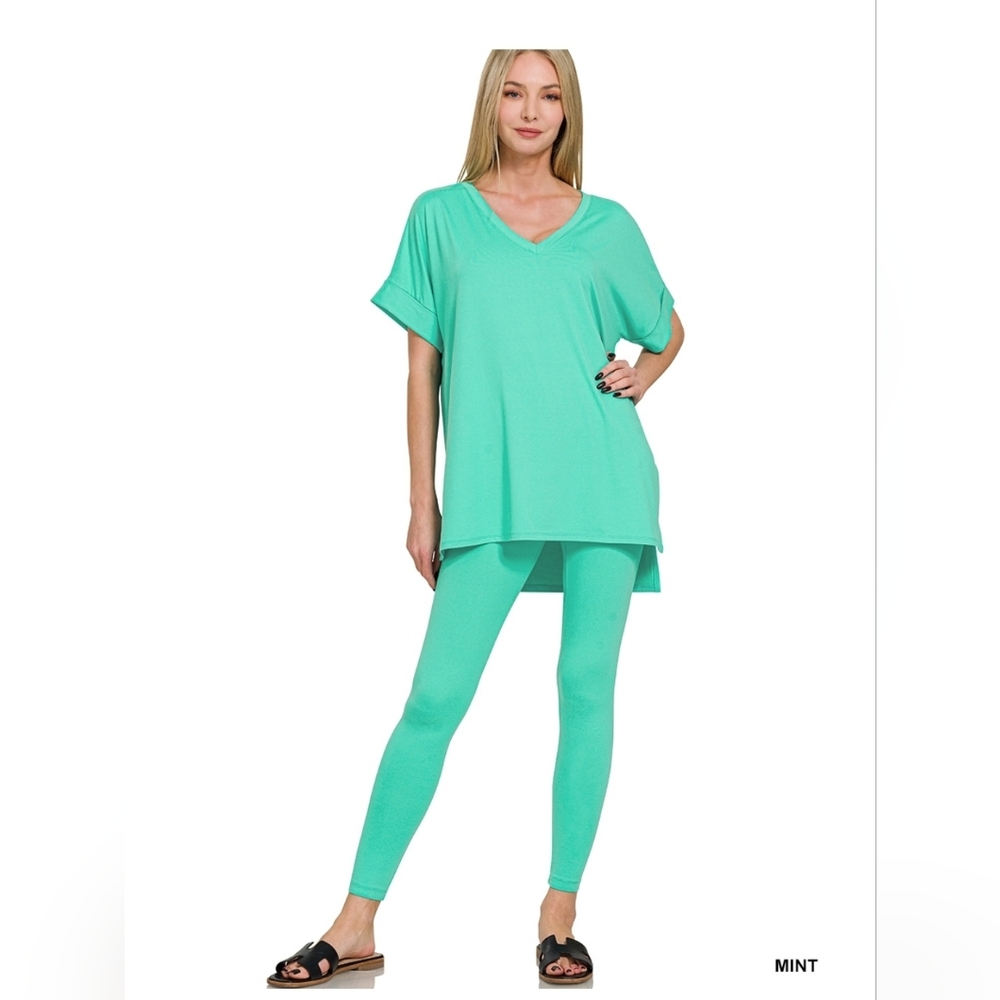 Zenana Brushed Mint Green V-Neck Top and Leggings Set Inseam 25.5